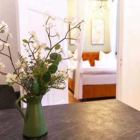 Apartment Bezaubernde Altbauwohnung Im Herzen Von *