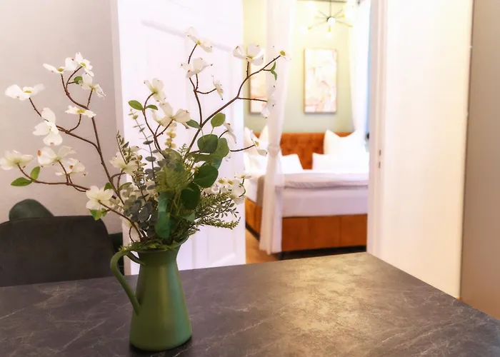 شقة Bezaubernde Altbauwohnung Im Herzen Von *